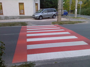 Dunakeszi piros zebra #1